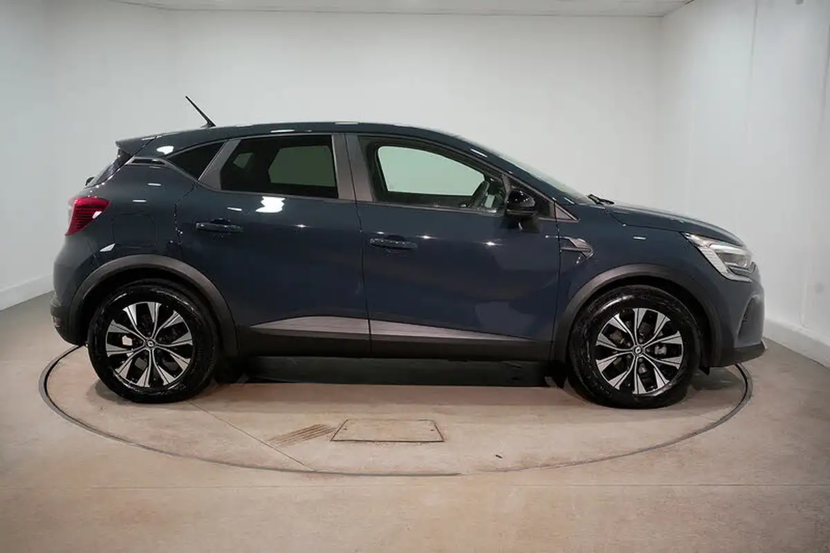 2023-renault-captur-16-evolution-big-3