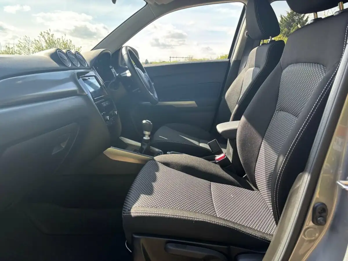 2023-suzuki-vitara-14-boosterjet-sz-t-big-19