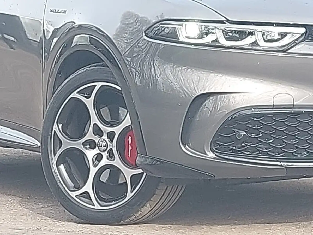 2024-alfa-romeo-tonale-15-sprint-big-8