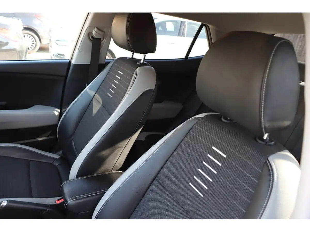 2019-kia-stonic-10-t-gdi-3-big-16