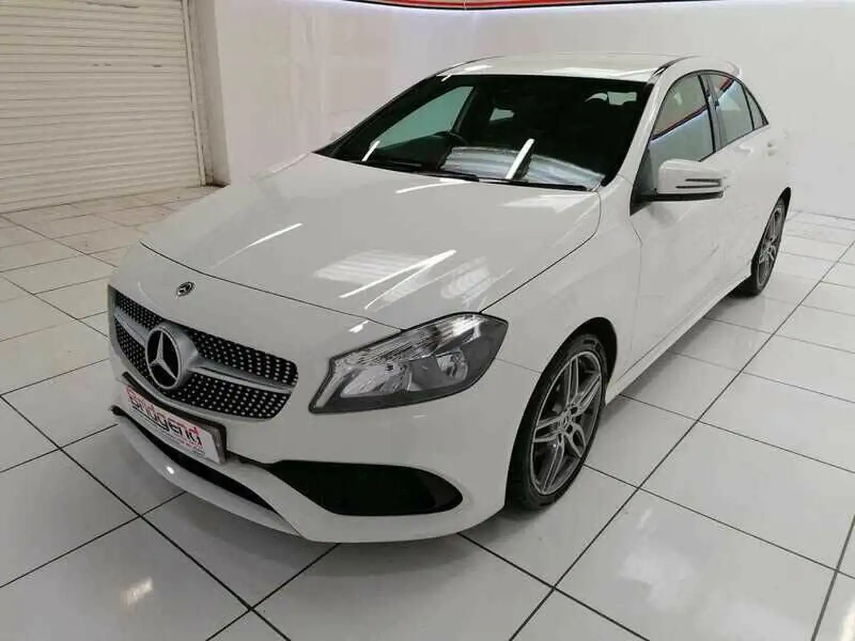 2017-mercedes-benz-a-class-15d-a180d-amg-line-ss-big-2