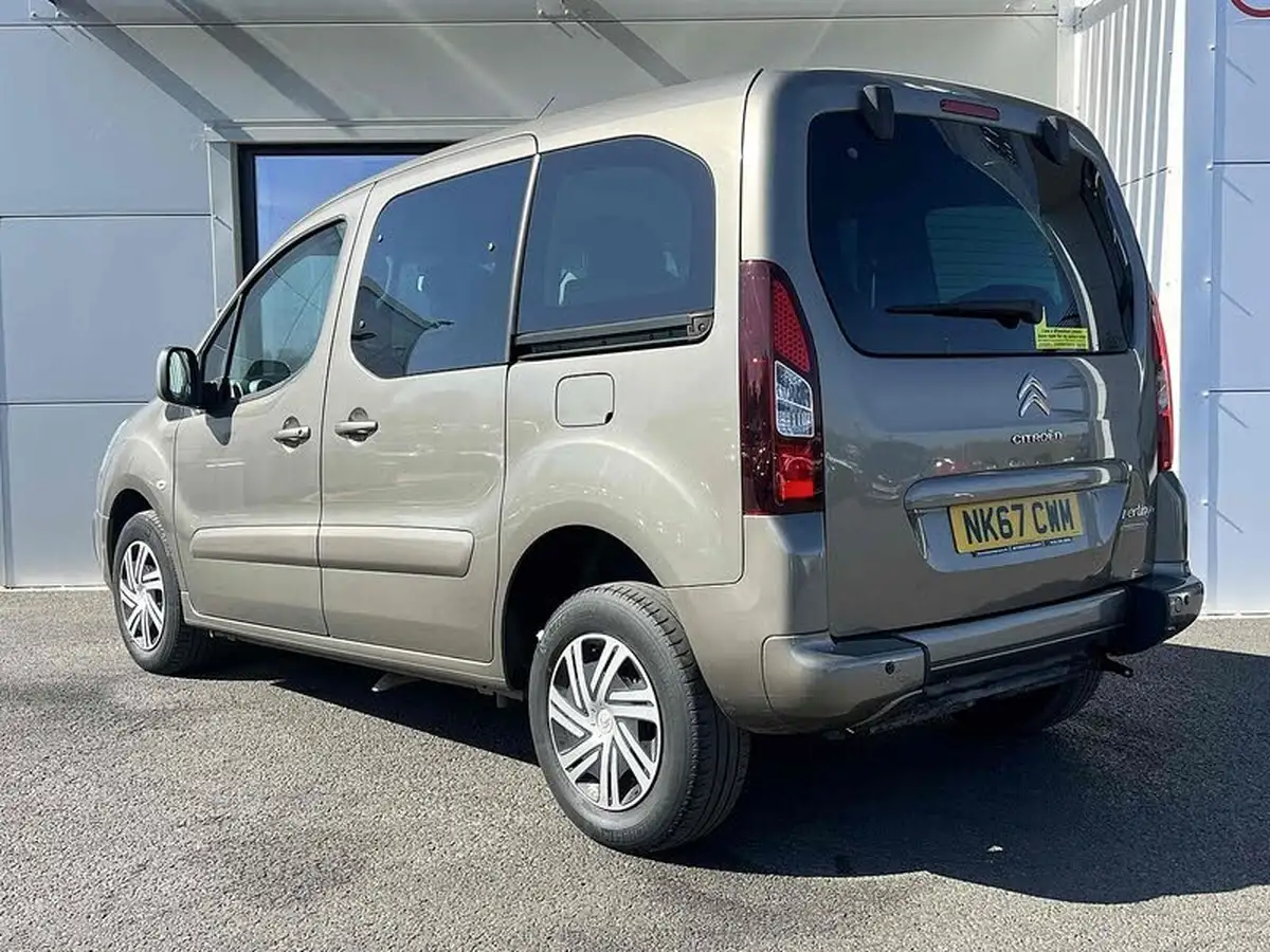 2017-citroen-berlingo-16bluehdi-multispace-feel-100ps-big-13