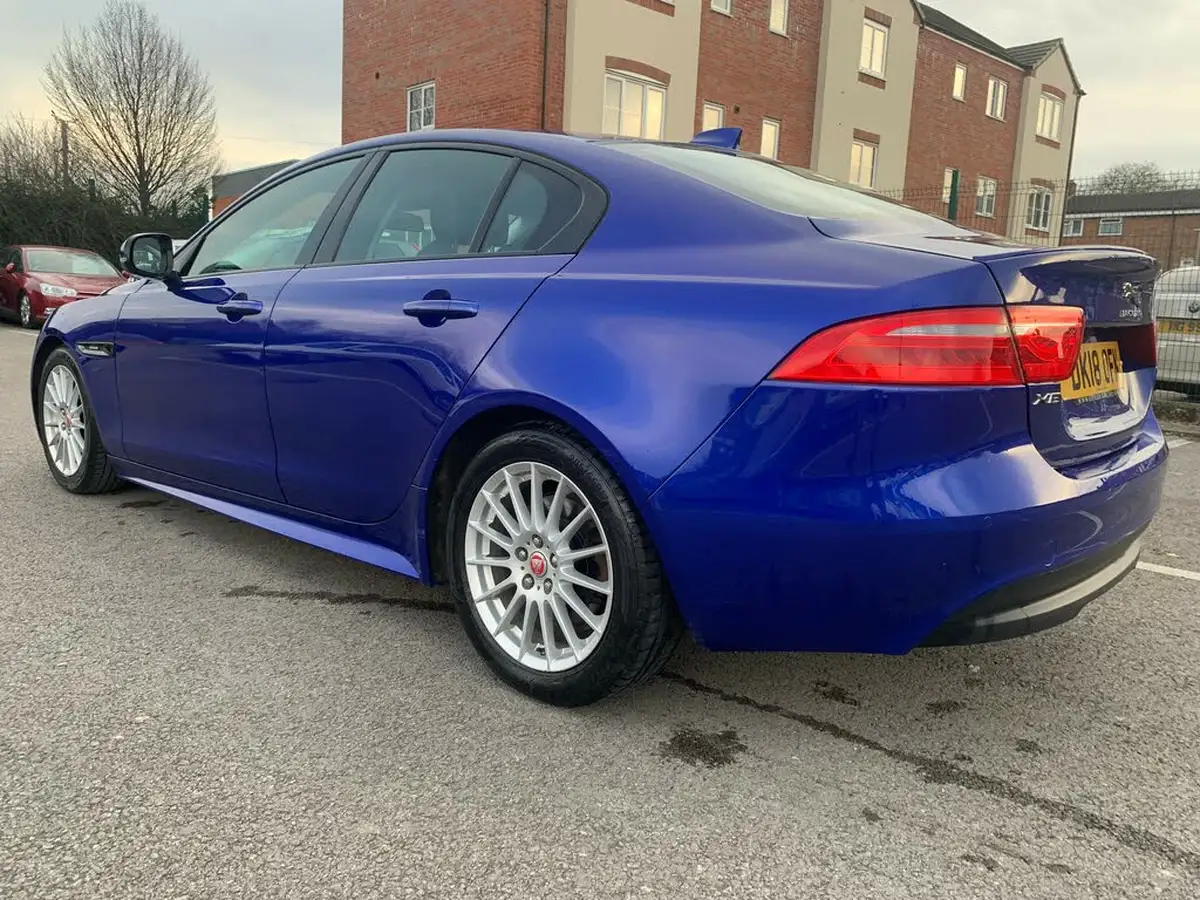 2018-jaguar-xe-20d-r-sport-163ps-1999cc-auto-big-5