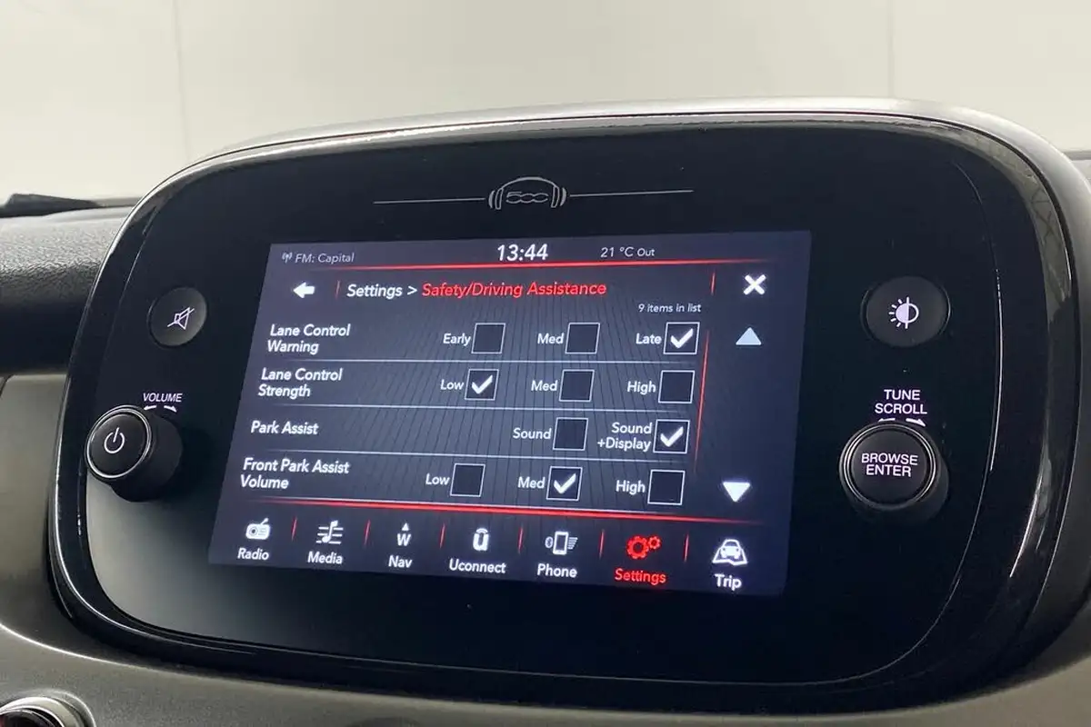 2021-fiat-500x-10-firefly-turbo-sport-big-22