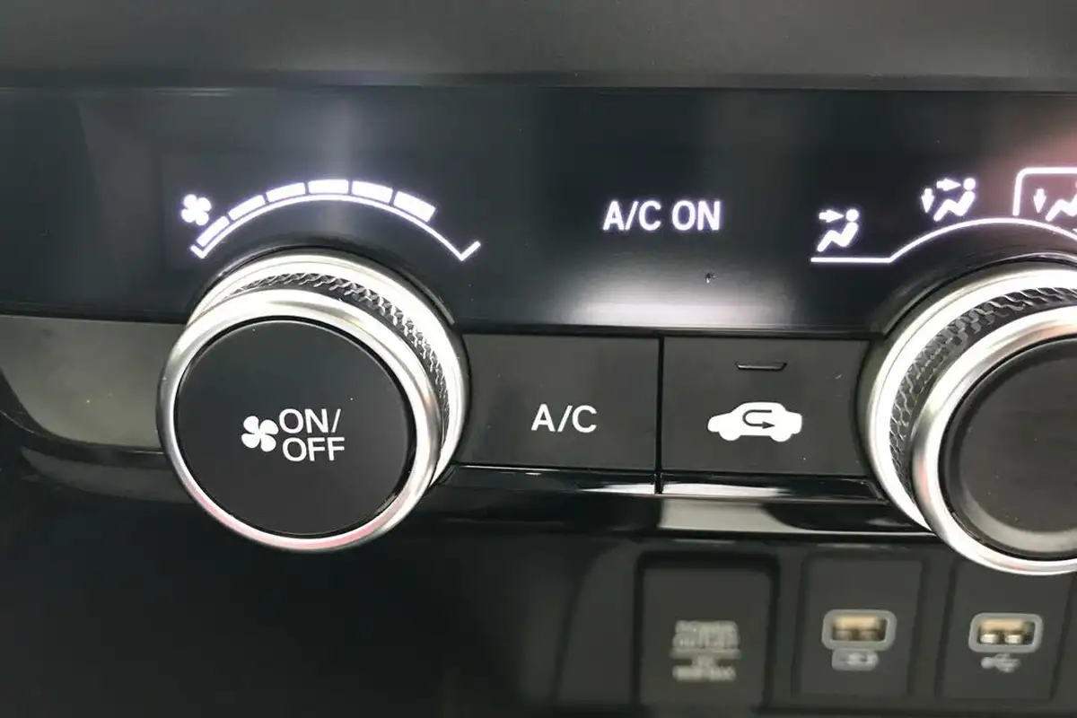 2021-honda-jazz-15-i-mmd-sr-107ps-big-19