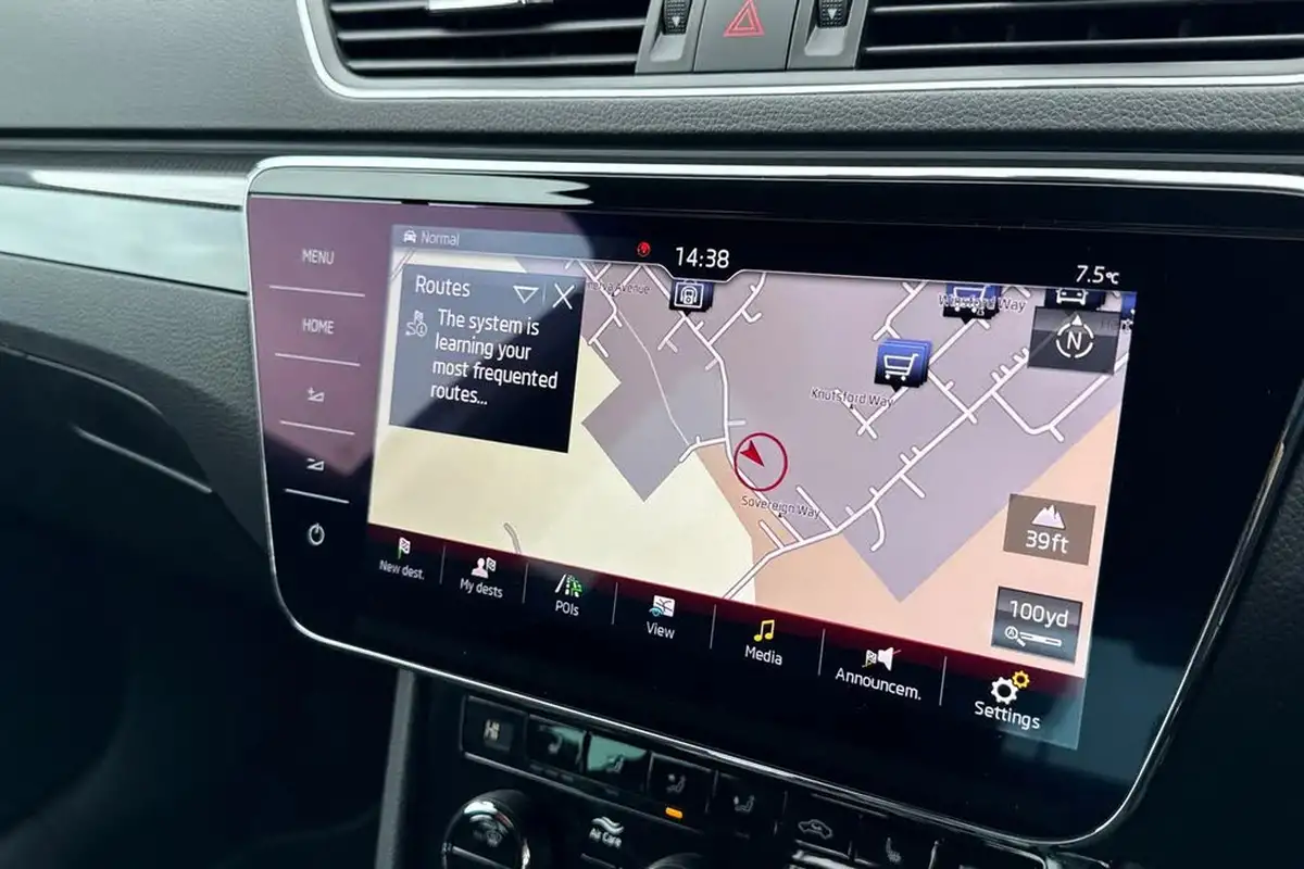 2019-skoda-superb-20tdi-sportline-plus-190ps-hatchback-dsg-big-16