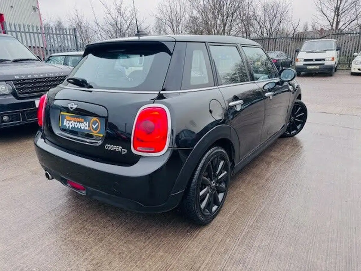 2017-mini-cooper-15td-cooper-d-ss-hatchback-5d-auto-big-2