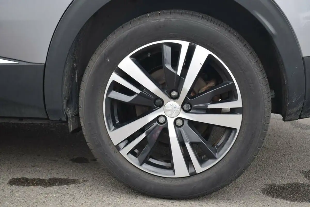 2019-peugeot-3008-suv-12-puretech-allure-big-9