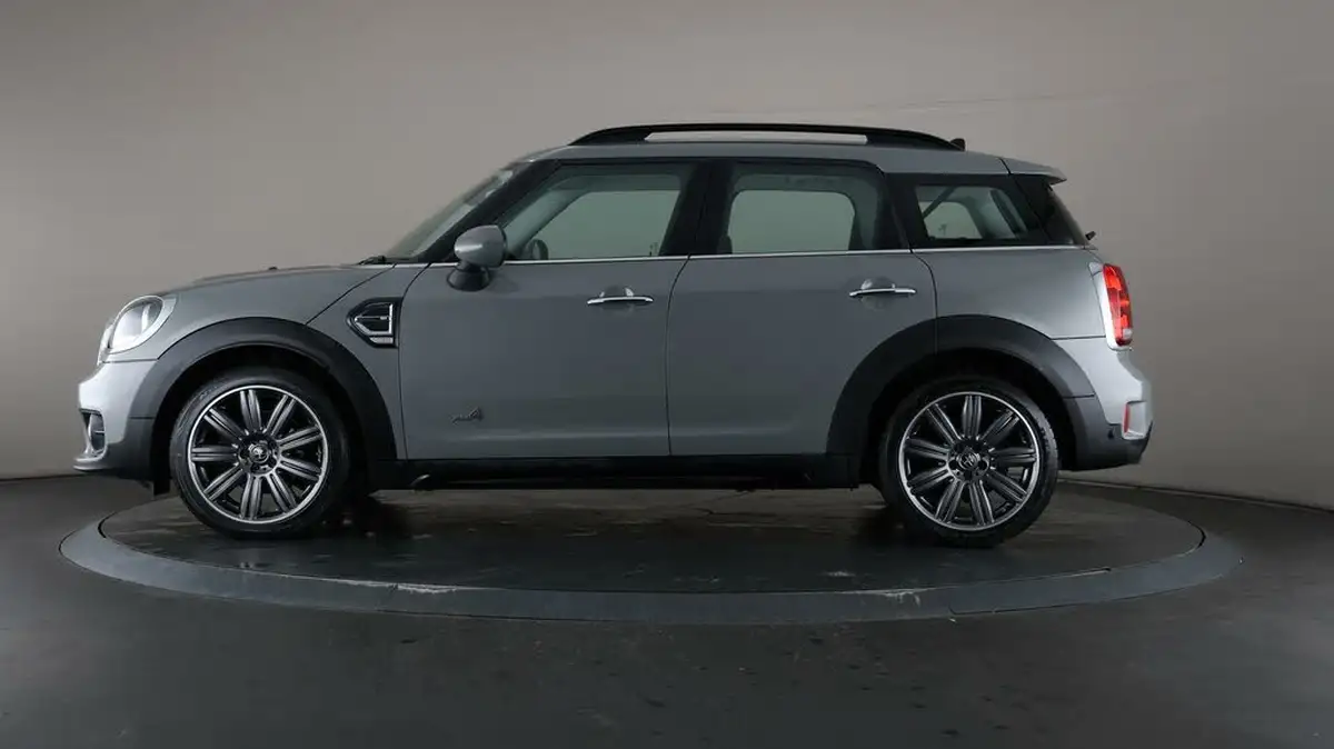 2019-mini-countryman-15-cooper-exclusive-all4-big-4