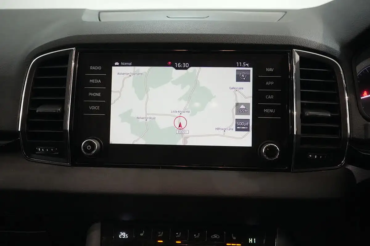 2018-skoda-karoq-15-tsi-se-l-act-dsg-big-27