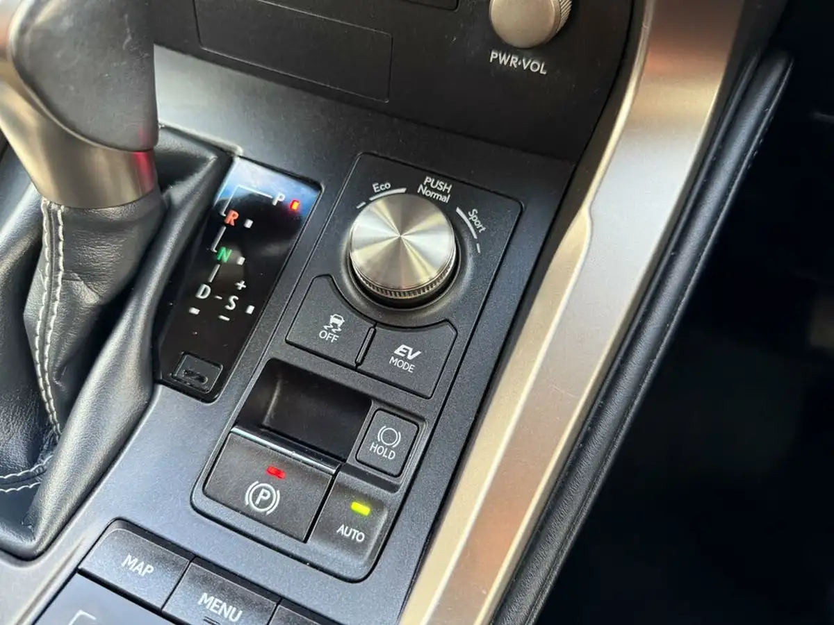 2018-lexus-nx-300h-25-luxury-big-64