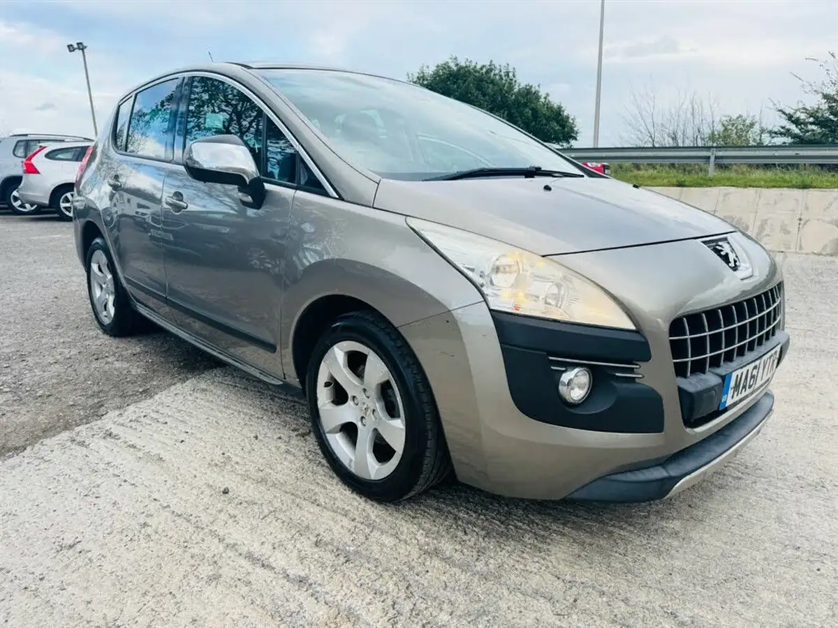 2011-peugeot-3008-crossover-20td-exclusive-150bhp-big-26