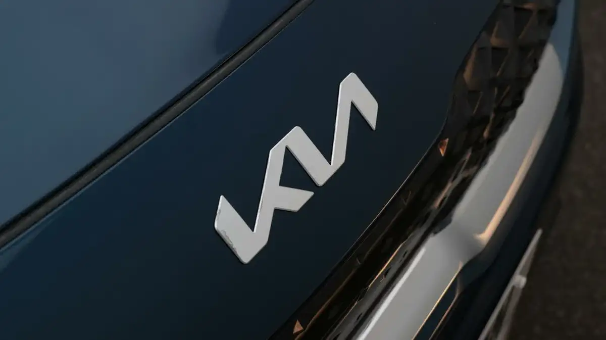 2022-kia-niro-16-gdi-2-139bhp-156kwh-big-24