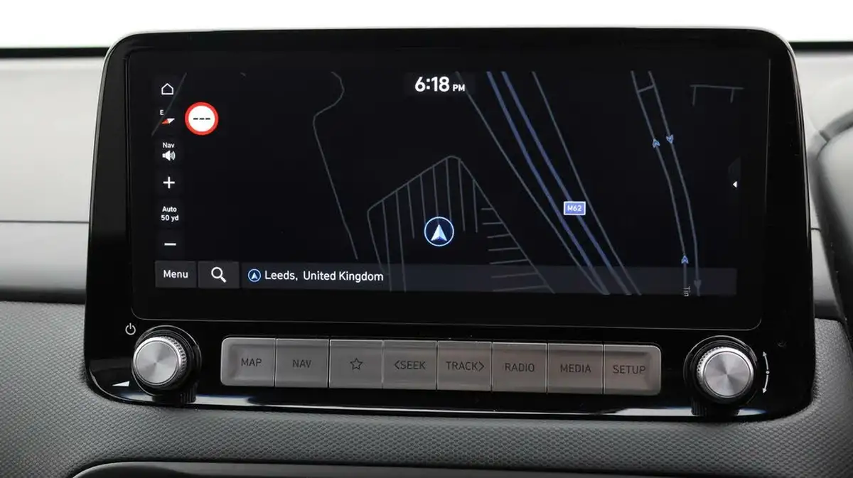 2022-hyundai-kona-e-premium-204ps-64kwh-7kw-obc-big-10