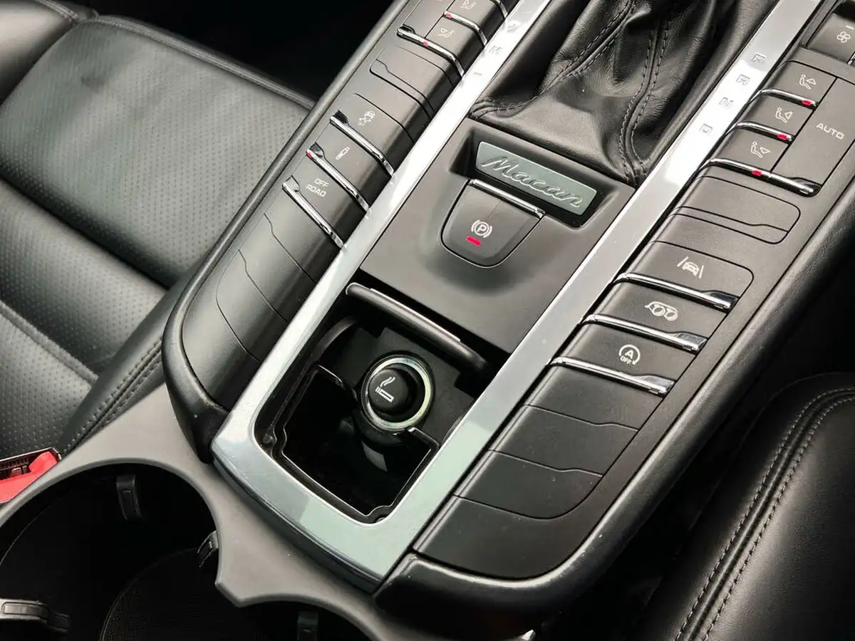 2019-porsche-macan-29-v6-turbo-big-73