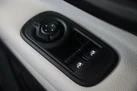 2021-fiat-500-e-la-prima-small-18