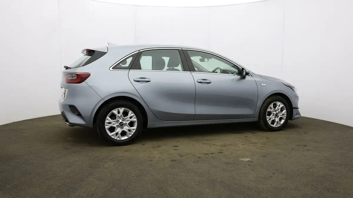 2023-kia-ceed-15-t-gdi-2-158bhp-non-adap-hatchback-big-53