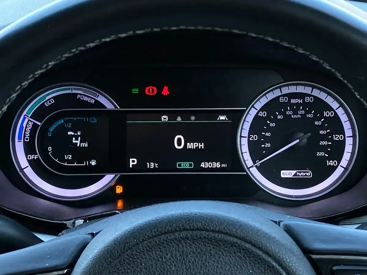 2022-kia-niro-16-gdi-2-139bhp-156kwh-big-15