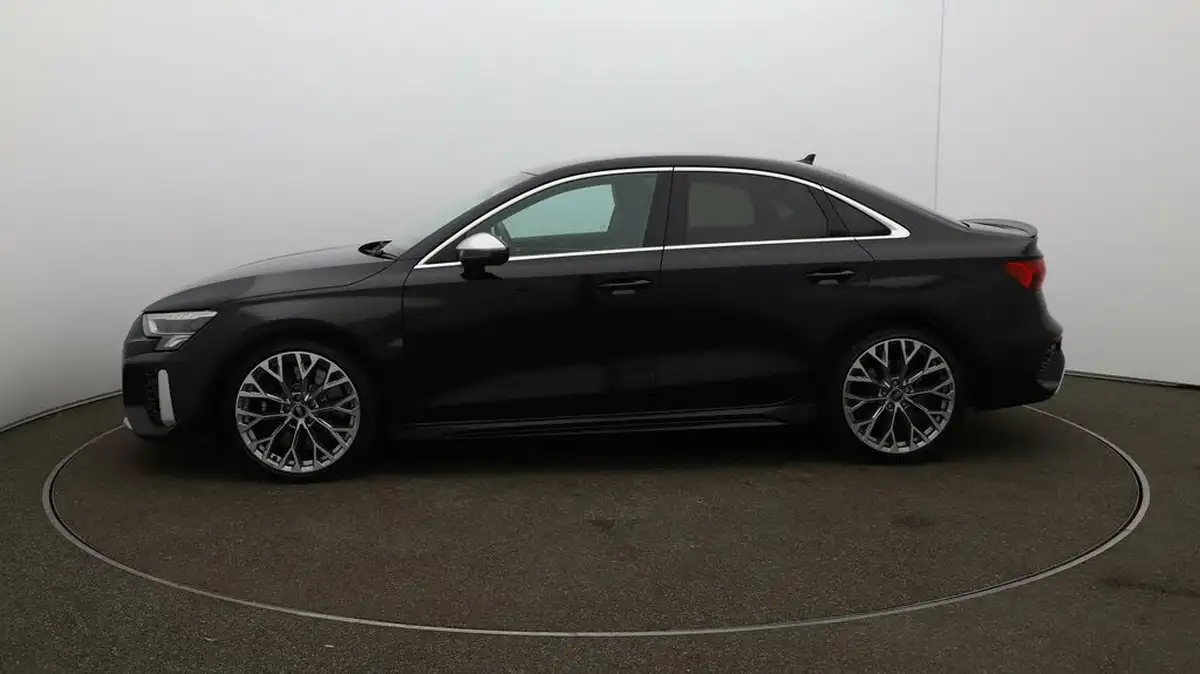2022-audi-rs3-25-tfsi-saloon-4d-big-4