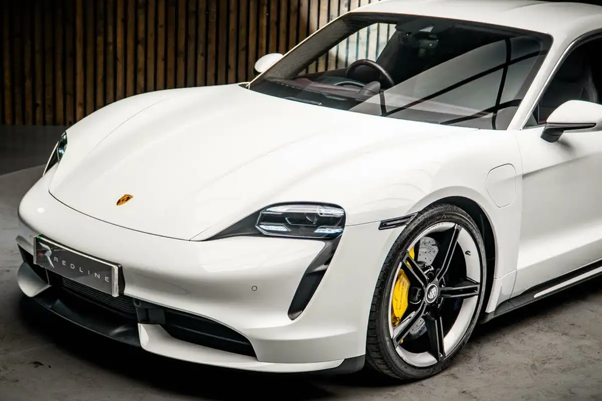 2021-porsche-taycan-e-turbo-performance-battery-plus-big-14