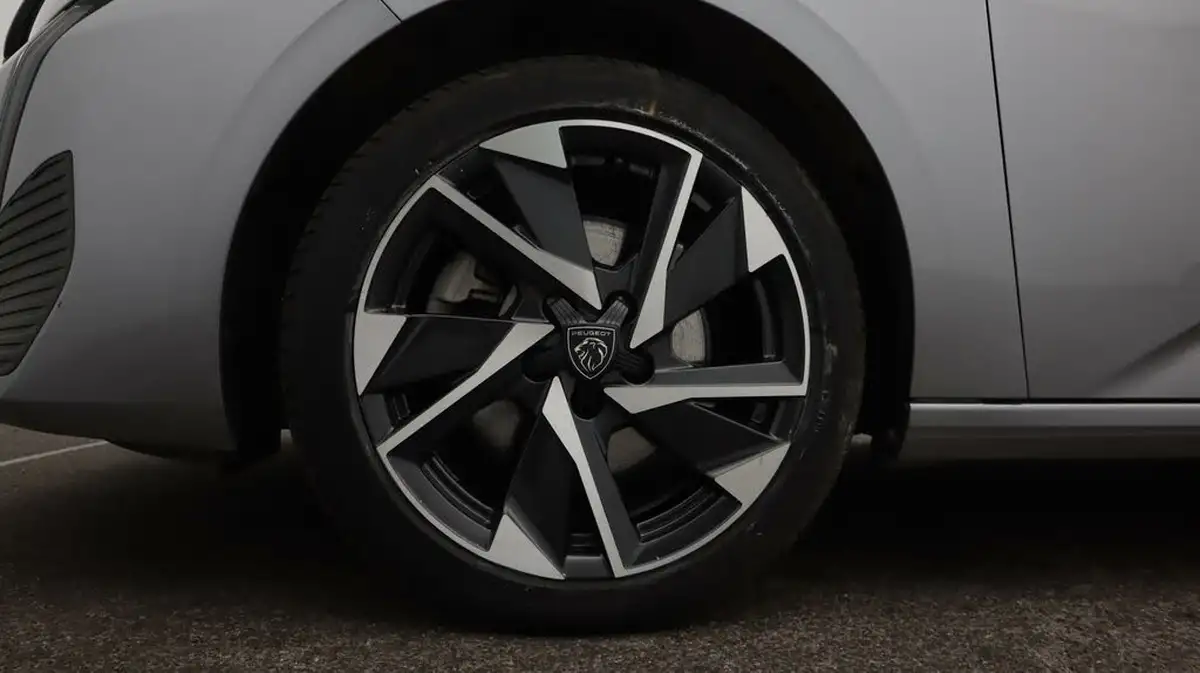 2023-peugeot-308-sw-12-puretech-allure-premium-130ps-big-18