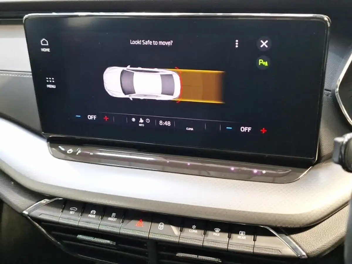 2021-skoda-octavia-big-9