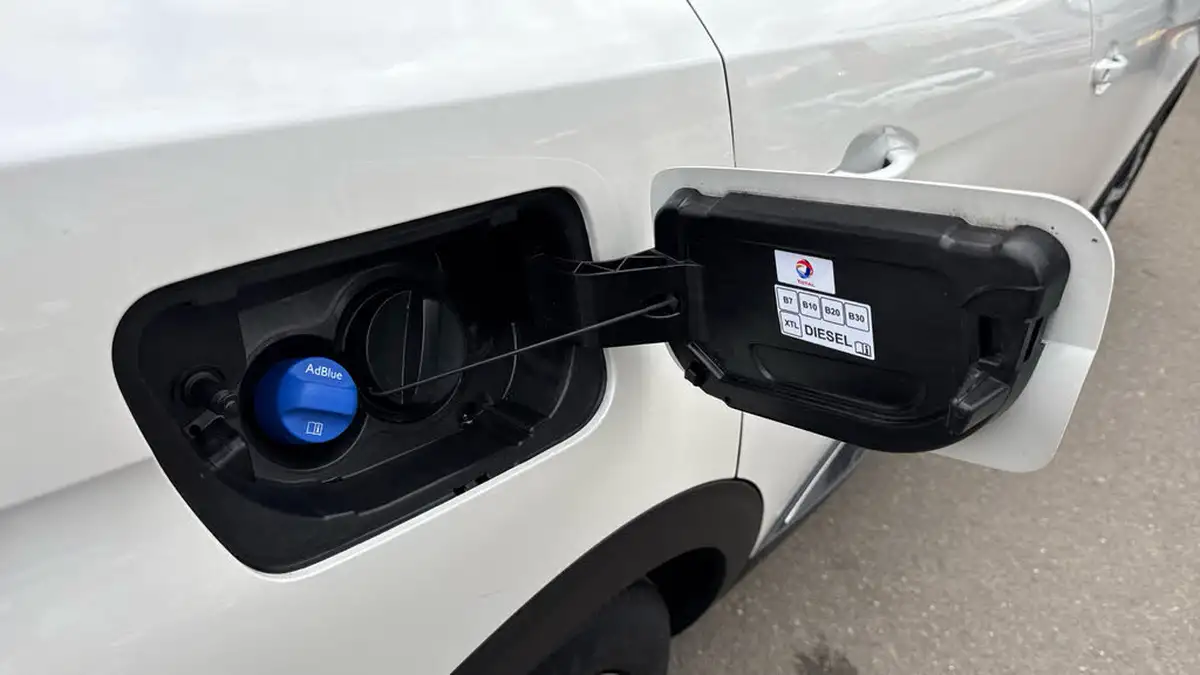 2019-peugeot-5008-suv-15-bluehdi-allure-eat8-big-47