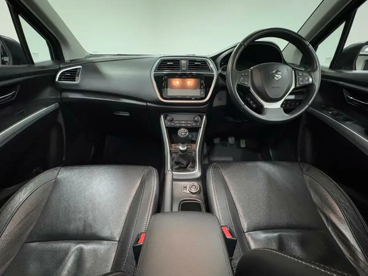 2019-suzuki-s-cross-14-boosterjet-sz5-allgrip-big-9