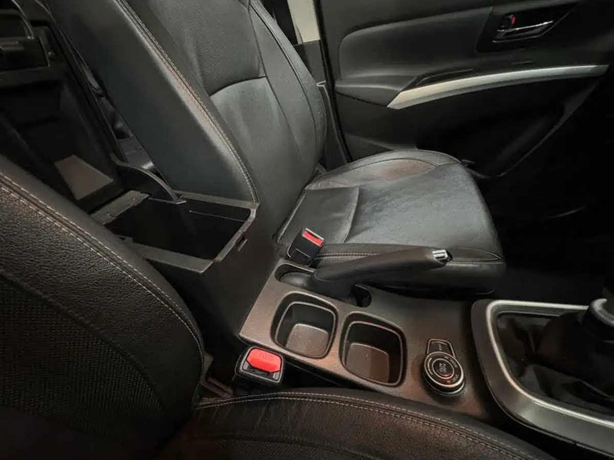 2019-suzuki-s-cross-14-boosterjet-sz5-allgrip-big-33