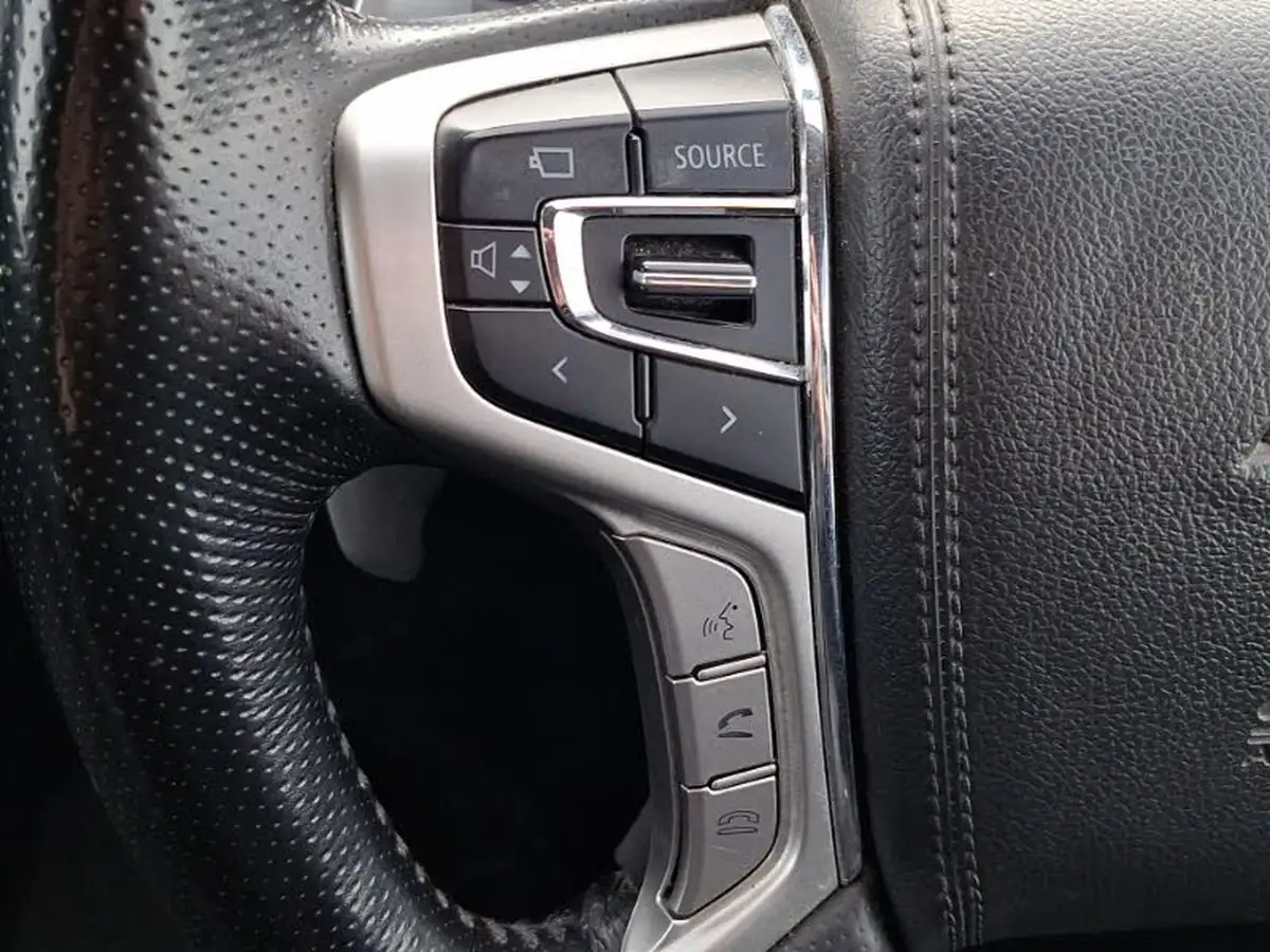 2021-mitsubishi-l200-22di-d-barbarian-x-big-11