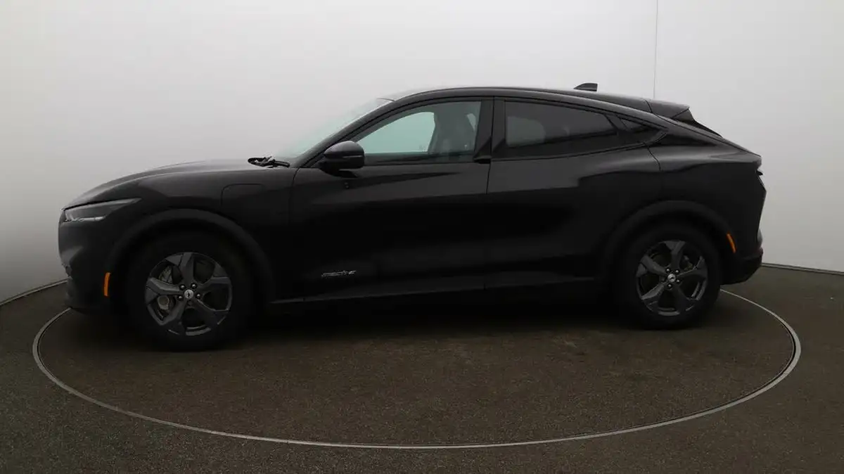 2022-ford-mustang-mach-e-e-standard-range-big-56