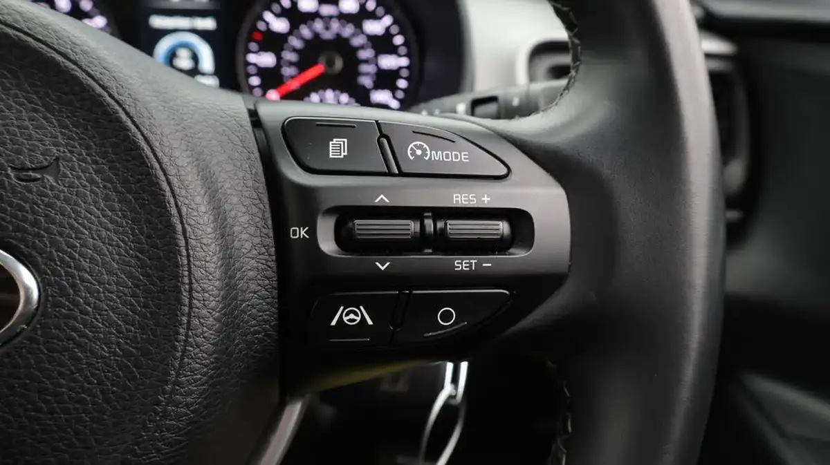2021-kia-stonic-10-t-gdi-2-99bhp-big-24