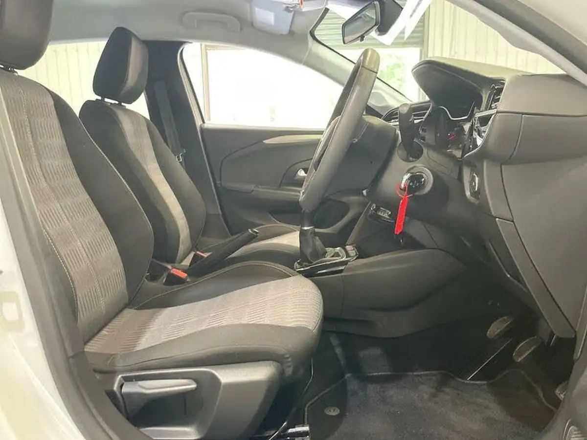 2023-vauxhall-corsa-12i-design-big-15