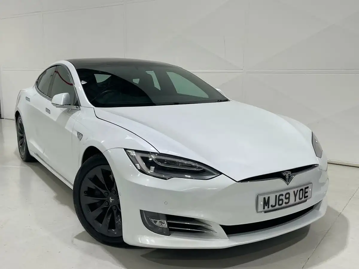 2019-tesla-model-s-e-long-range-big-7