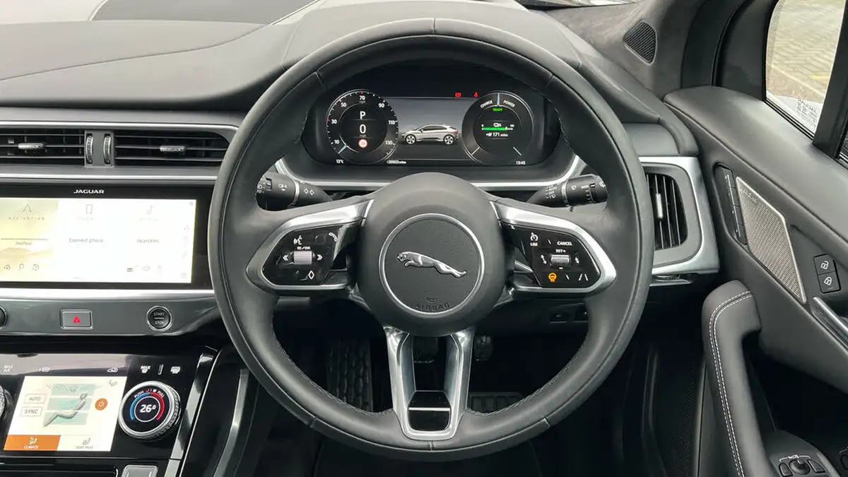 2023-jaguar-i-pace-ev400-r-dynamic-hse-black-big-14