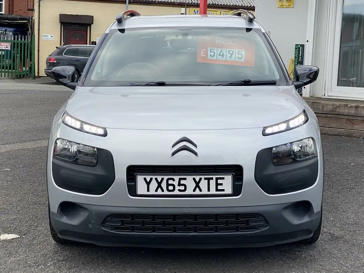 2015-citroen-c4-cactus-16bluehdi-feel-big-6