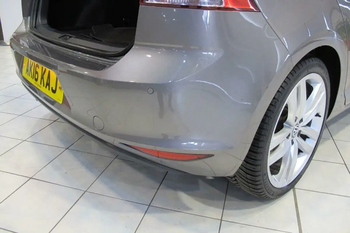 2016-volkswagen-golf-20tdi-gt-edition-5d-dsg-big-55