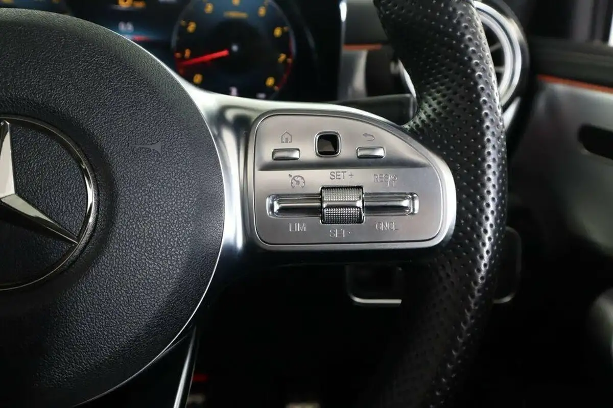 2021-mercedes-benz-a-class-20-a250-amg-line-premium-plus-edition-hatchback-5d-big-36
