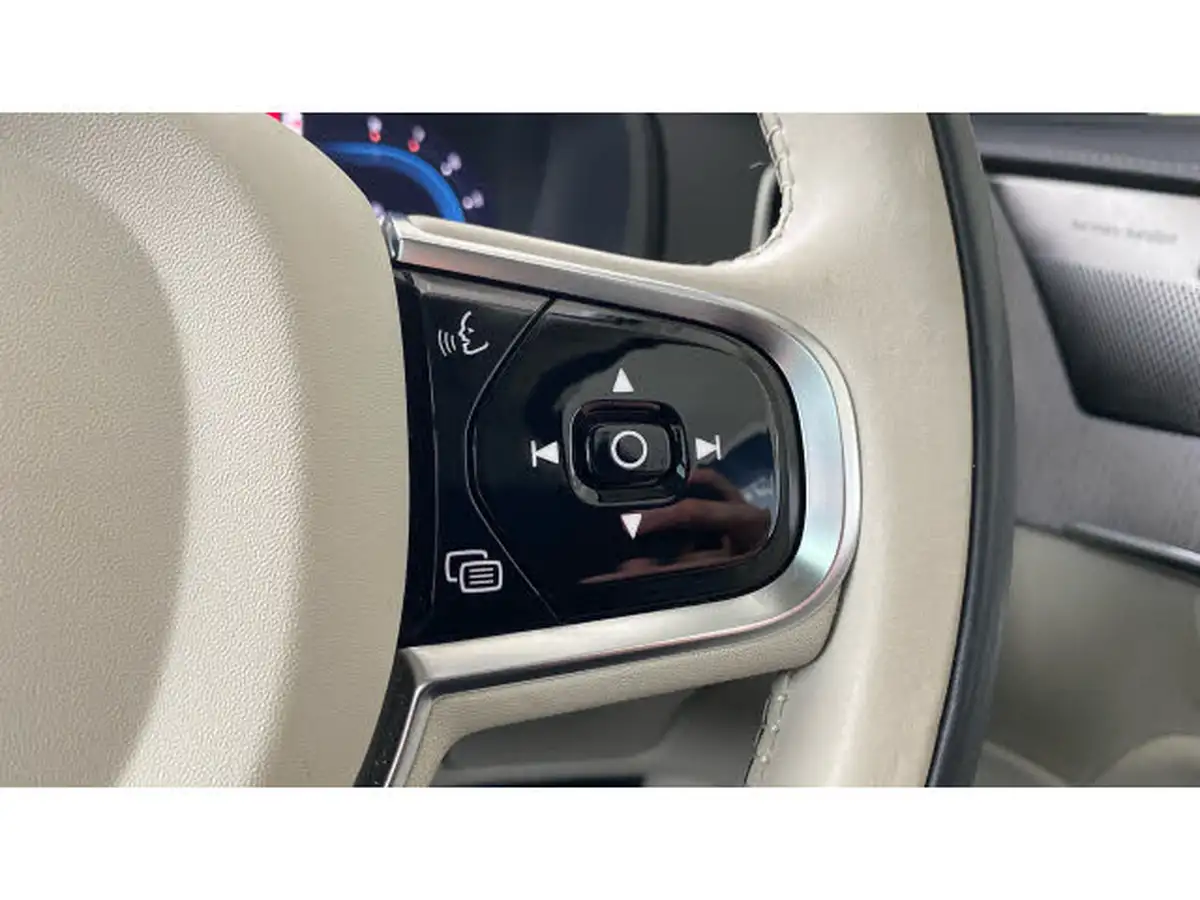 2024-volvo-xc90-20-b5-plus-big-18