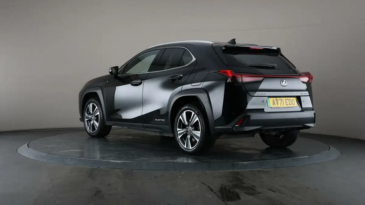 2021-lexus-ux-300e-e-ux-big-70