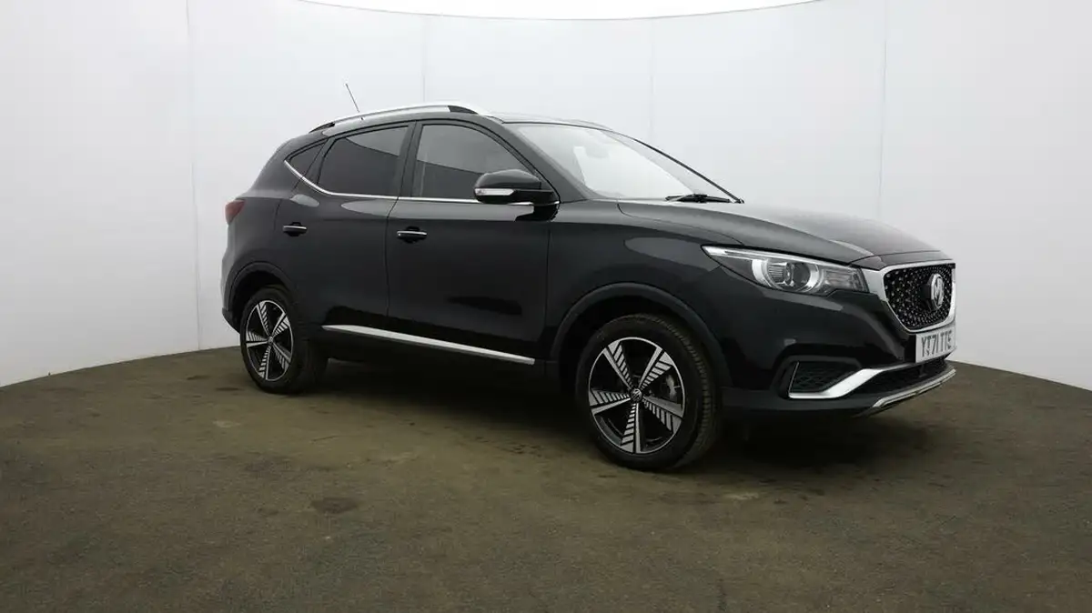 2021-mg-zs-suv-e-exclusive-ev-big-40