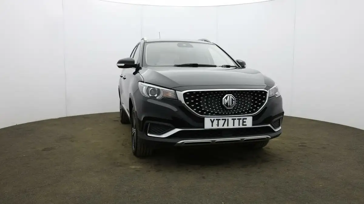 2021-mg-zs-suv-e-exclusive-ev-big-36