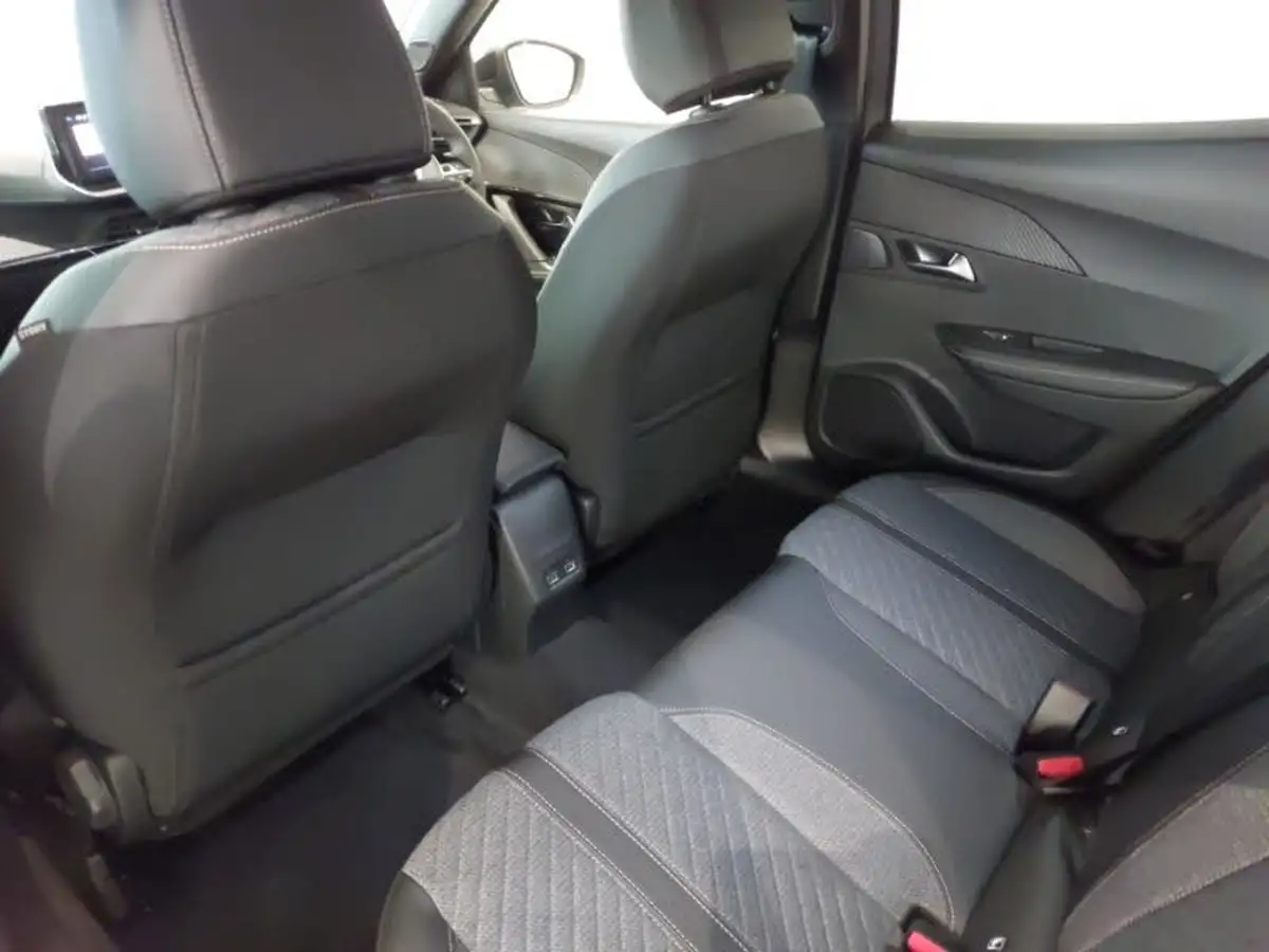 2024-peugeot-2008-suv-12-puretech-allure-130ps-big-5