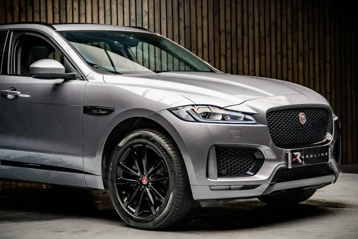 2019-jaguar-f-pace-20-i4d-chequered-flag-180ps-big-9