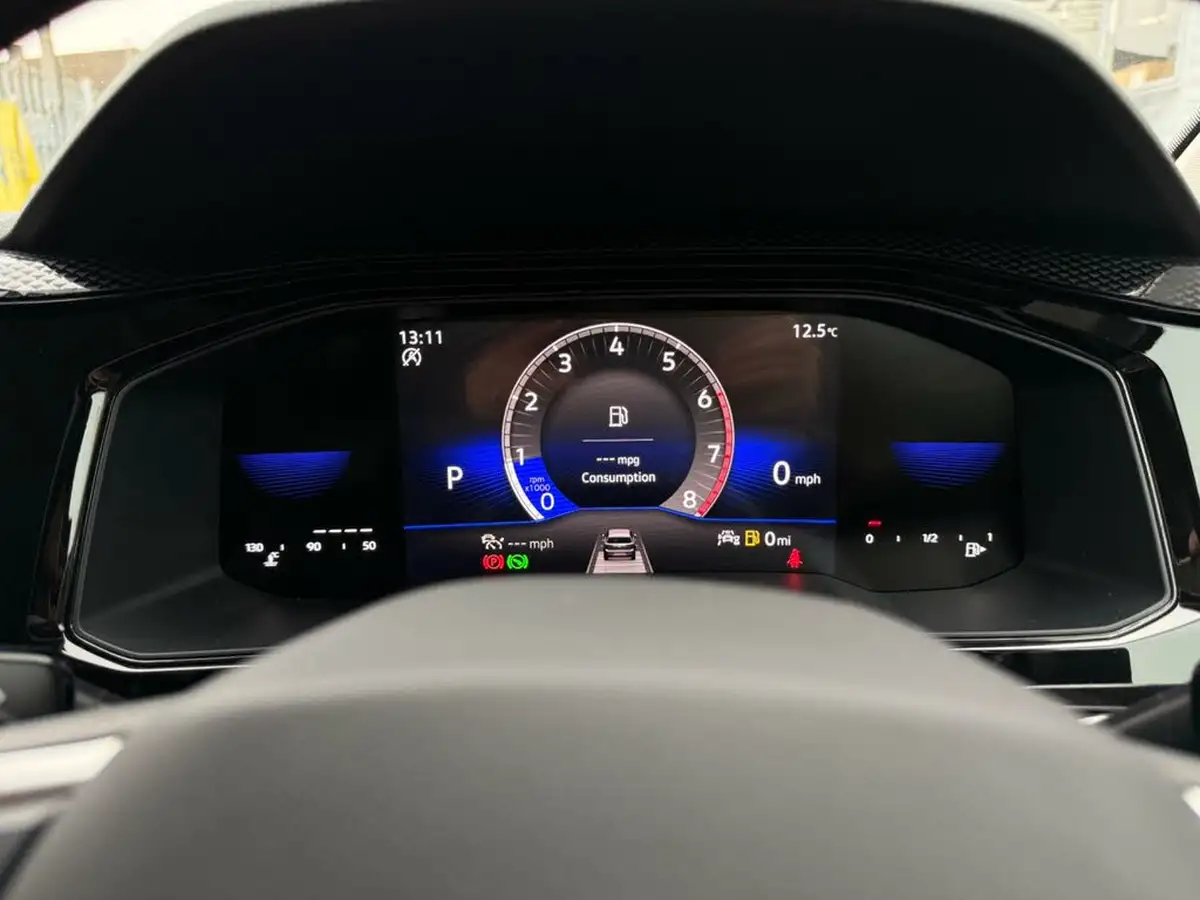 2023-volkswagen-polo-10-tsi-life-dsg-big-53