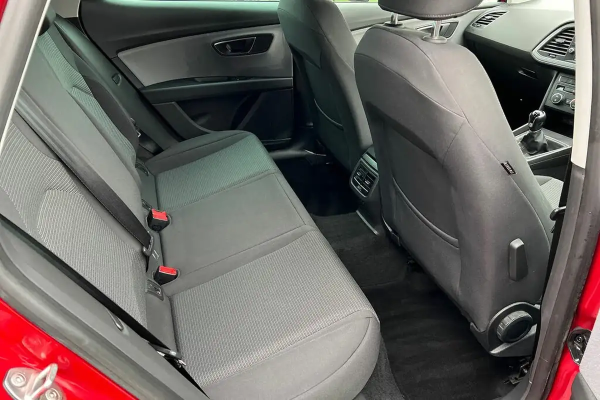 2018-seat-leon-10-tsi-se-dynamic-hatchback-big-15