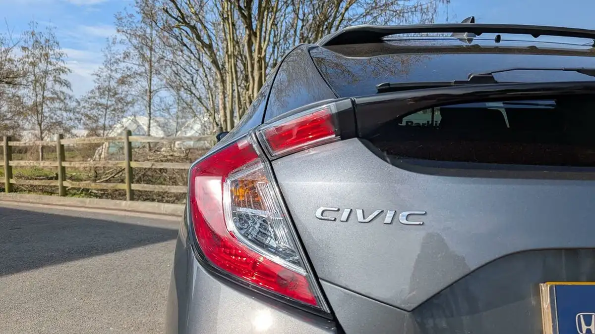 2021-honda-civic-10-vtec-turbo-sr-hatchback-5d-big-41