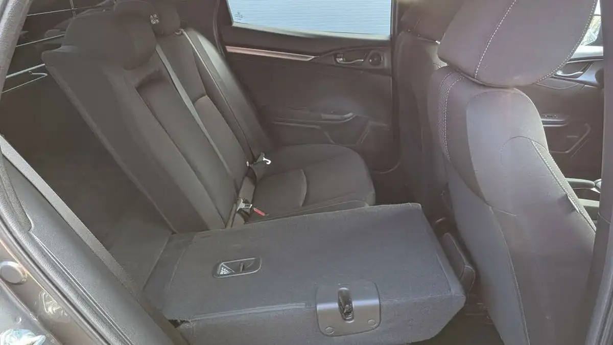 2021-honda-civic-10-vtec-turbo-sr-hatchback-5d-big-65