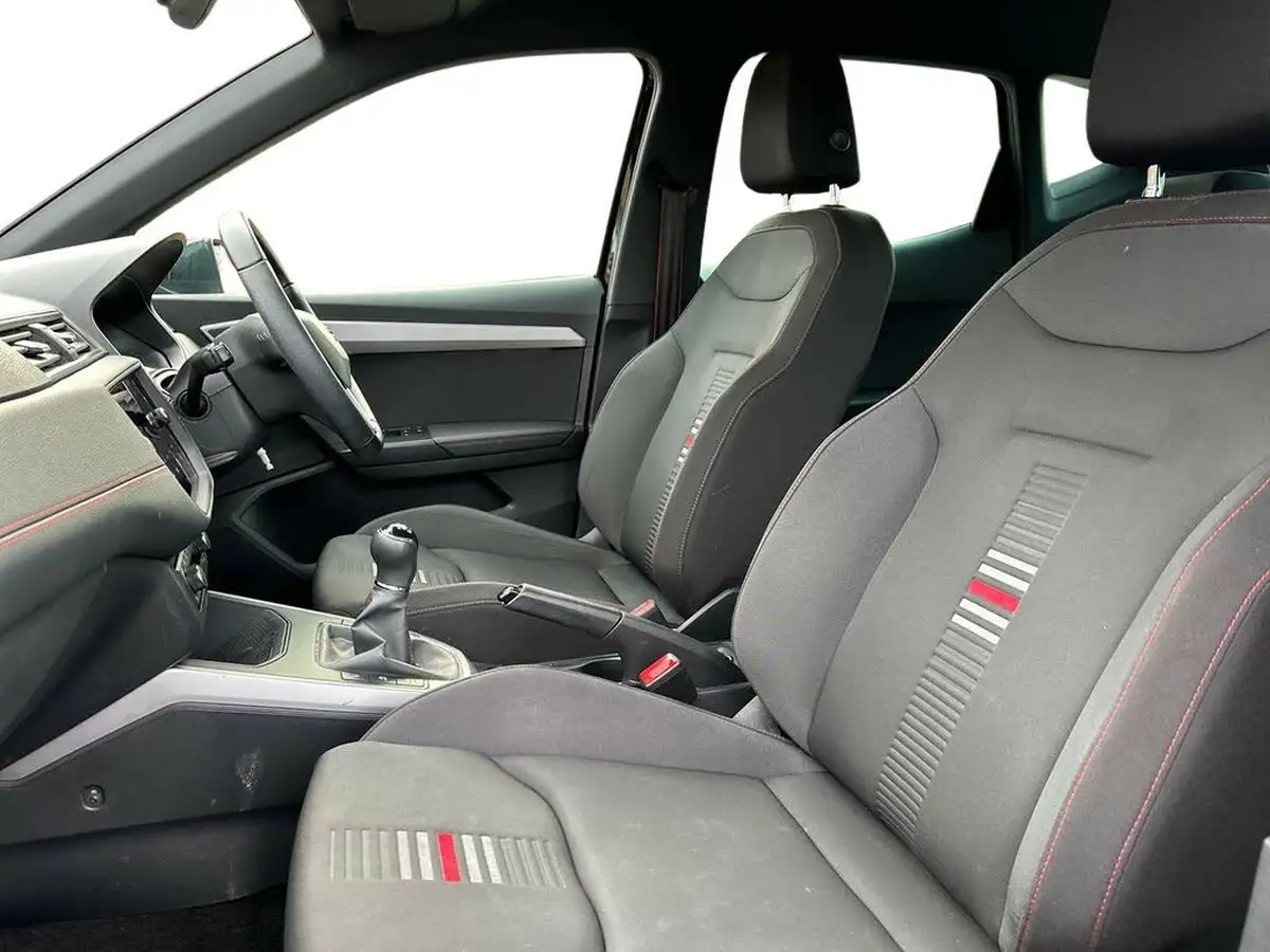 2021-seat-arona-10-tsi-fr-red-edition-big-8