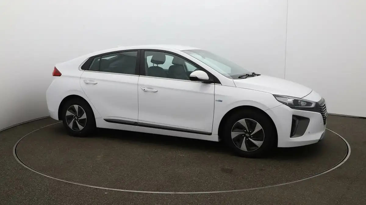 2019-hyundai-ioniq-16-gdi-premium-se-hybrid-big-43